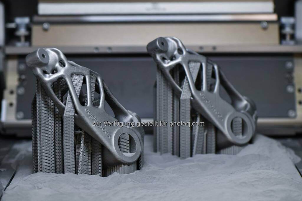 Im neu eröffneten voestalpine Additive Manufacturing Center in Düsseldorf wird Metallverarbeitung neu gedacht. Erste Teile aus dem 3D-Drucker zeigen, was möglich ist. http://bit.ly/2cBDMT3  Source: http://facebook.com/voestalpine, © Aussendung (16.09.2016) 