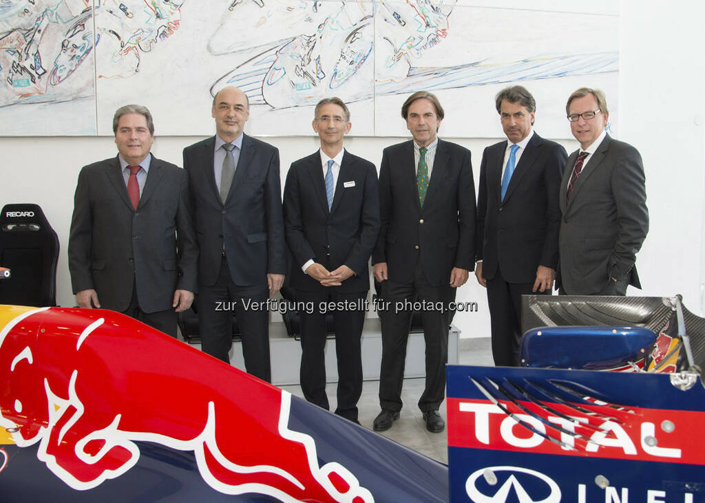 Bernd Rosenberger (Bürgermeister Bruck/Mur), Manfred Wegscheider (Bürgermeister Kapfenberg), Wolfgang Plasser (Pankl), Franz Voves ( Landeshauptmann der Steiermark), Stefan Pierer (Cross), Christian Buchmann (Landesrat) (25.04.2013) 