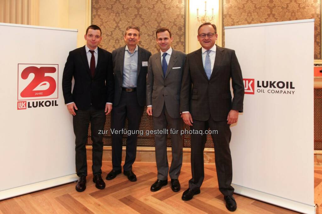 Anton Usov (Partner KPMG Moskau), Igor Kozyrev (Head of international reporting department PAO Lukoil), Robert Gulla (GF Lukoil Holding GmbH), Yann Hansa (Partner KPMG Wien) : Lukoil Accounting Konferenz zum 5. Mal in Wien : Fotocredit: Lukoil International GmbH/Gruszkiewicz, © Aussender (23.09.2016) 