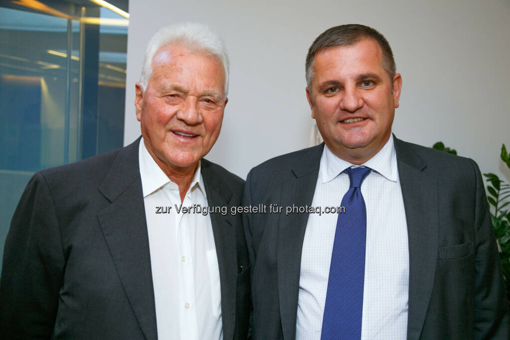 Frank Stronach, Eduard Berger - Frank Stronach bei Apollon-Symposium in der Wiener Privatbank (Copyright: Alexander Felten), © Aussender (27.09.2016) 