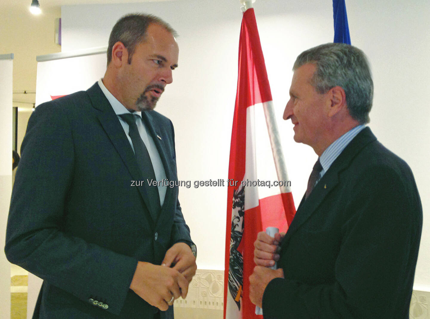 Jürgen Roth (WKÖ-Vizepräsident), Günther Oettinger (EU-Kommissar) : WKÖ-Vizepräsident Roth in Brüssel zu CETA: Sachargumente und Vernunft vor Populismus - Das EU-Kanada-Freihandelsabkommen muss rasch abgesegnet werden : Fotocredit: WKÖ