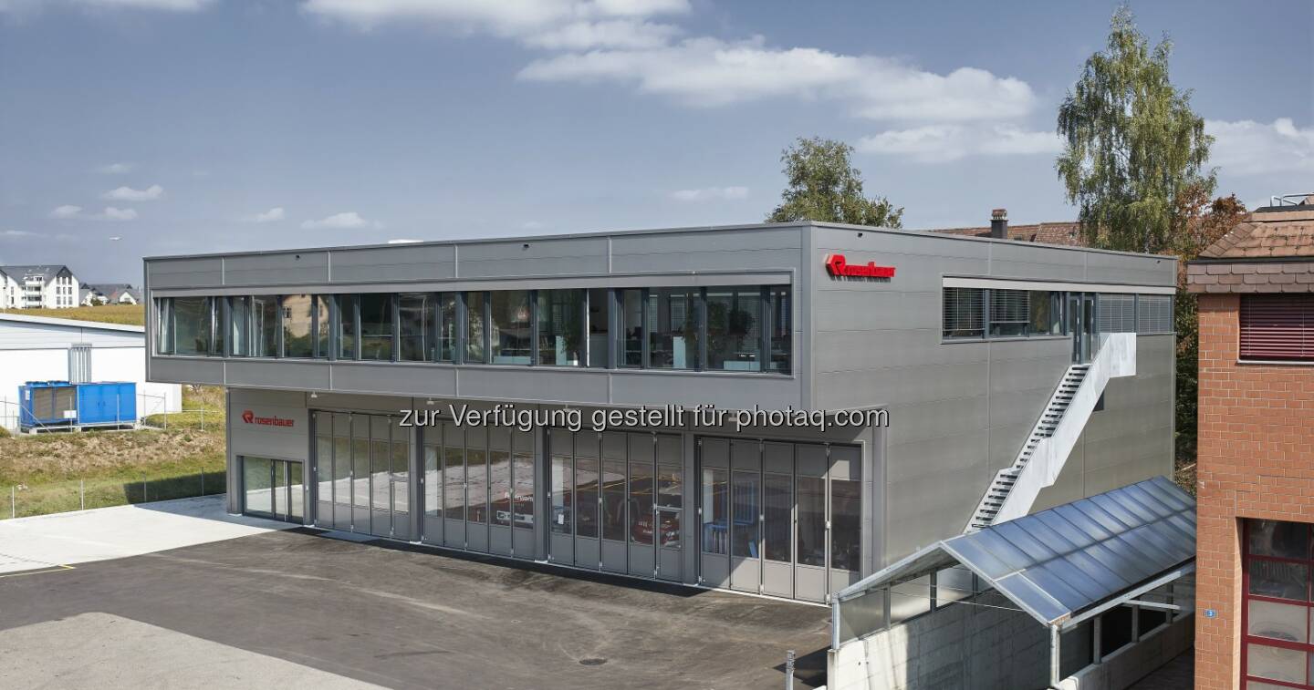 Rosenbauer Schweiz AG : Zum 40 jährigen Jubiläum eröffnet Rosenbauer Schweiz AG einen Neubau in Oberglatt : Fotocredit: Rosenbauer International/Ralph Bensberg