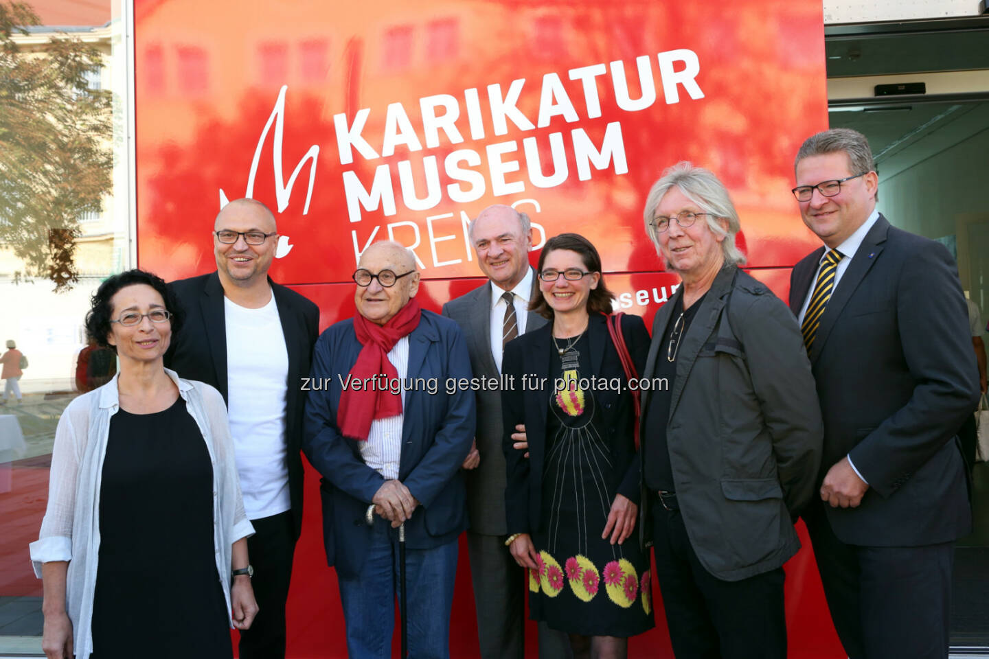 Isolde Charim (Kulturphilosophin), Gottfried Gusenbauer (Karikaturmuseum Krems Direktor), Gustav Peichl (Ironimus), Erwin Pröll (LH NÖ), Anja Grebe (Donau-Universität, Leiterin Departments für Kunst- und Kulturwissenschaften), Gerhard Haderer (Künstler), Hermann Dikowitsch (Leiter der Abteilung für Kultur, Wissenschaft und Kultur der NÖ Landesregierung) : 15. Geburtstag Karikaturmuseum Krems : Fotocredit: Kunstmeile Krems/Christian Redtenbacher