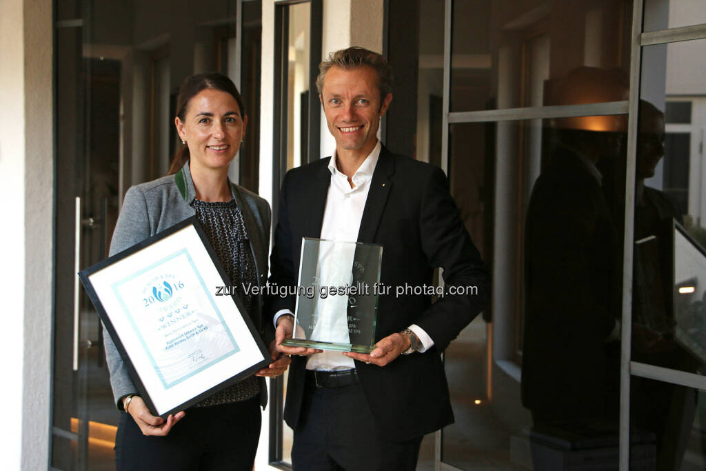 Unternehmerfamilie Pirktl (Inhaber des 5 Sterne Alpenresort Schwarz in Tirol) : European Health & Spa Award 2016 als „Best Destination Spa“ : Fotocredit: Alpenresort Schwarz, © Aussendung (04.10.2016) 