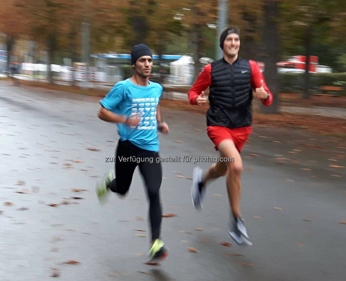 Flüchtling Manaf Ahmad (einer der besten Duathleten Syriens) und Andreas Vojta bei gemeinsamen Training