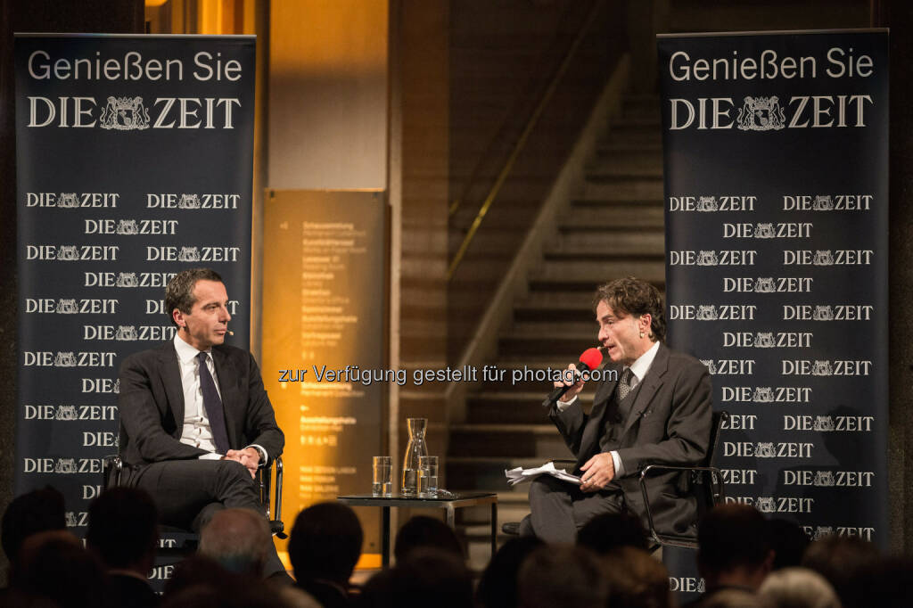 Christian Kern (Bundeskanzler), Giovanni di Lorenzo (ZEIT-Chefredakteur) : Christian Kern warnt vor den Folgen populistischer Wahlerfolge in Europa : Fotocredit: Felipe Kolm / DIE ZEIT, © Aussender (18.10.2016) 