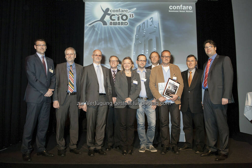 Gunter Reimoser,  Hubert Petz (Leder & Schuh International AG), Hannes Gutmeier (Conwert Immobilien Invest), Hannes Ruess (Lenzing AG ), Isabella Mader (NetHotels AG), Reinhard Andert (NetHotels AG), Anton Leitner (NÖM AG), Eric-Jan Kaak (Gewinner des CIO Awards, Blizzard), Josef Broukal, Michael Ghezzo (confare) (29.04.2013) 