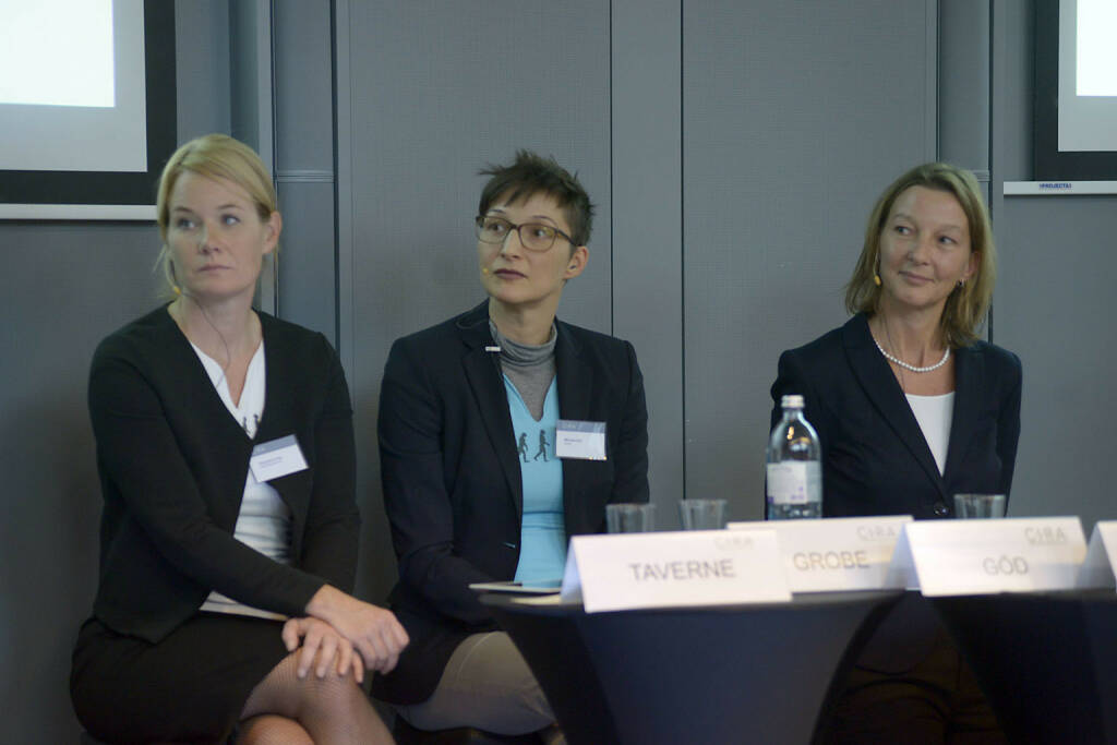 Alexandra Grobe (EnglishBusiness AG), Manuela Göd (nexxar GmbH), Doris Gstatter (IR & mehr), © C.I.R.A./APA-Fotoservice/Bargad Fotograf/in: Nadine Bargad (23.10.2016) 