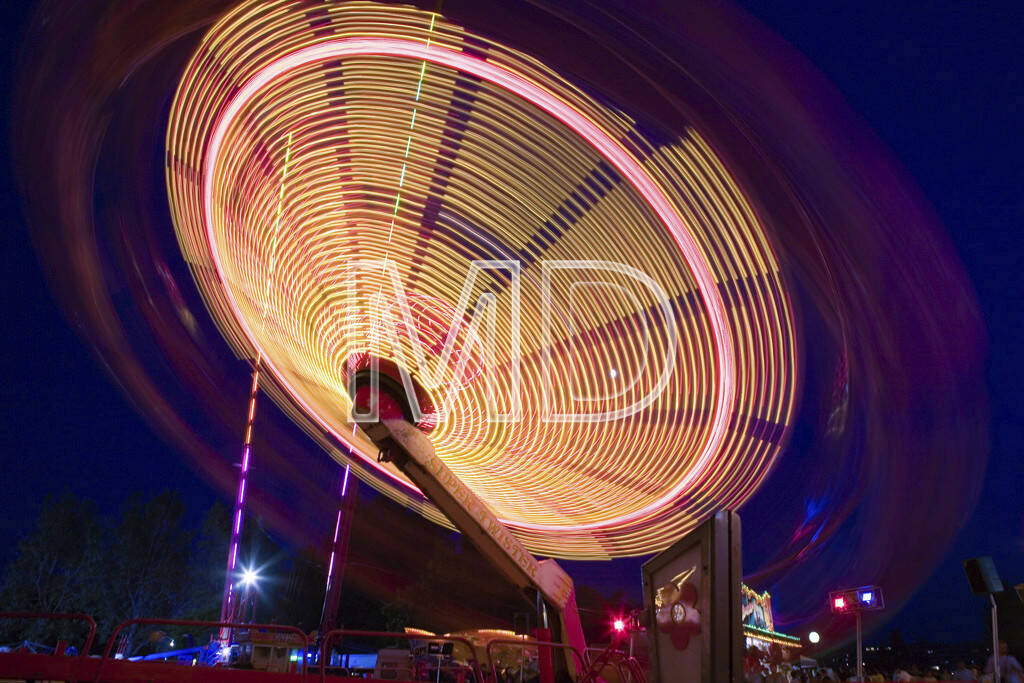 Wurschtelprater, Abend, Wien; Kreis, drehen, rund, im Kreis drehen, endlos, © Martina Draper (15.12.2012) 