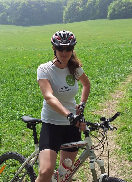 Mountainbike Smeil! Barbara Csar, langjähriges Mitglied im Österreichischen Nationalteam Florettfechten, Olympia-Kampfrichterin (01.05.2013) 