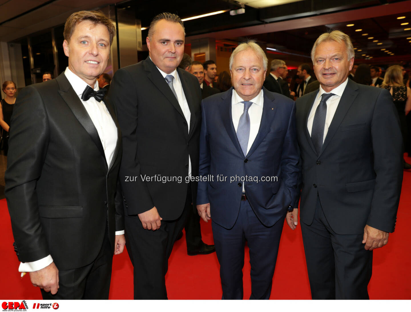 Managing director Harald Bauer (Sporthilfe), minister of defense and sports Hans Peter Doskozil, president Leo Windtner (OEFB) and Hans Pum (OESV) Photo: GEPA pictures/ Walter Luger