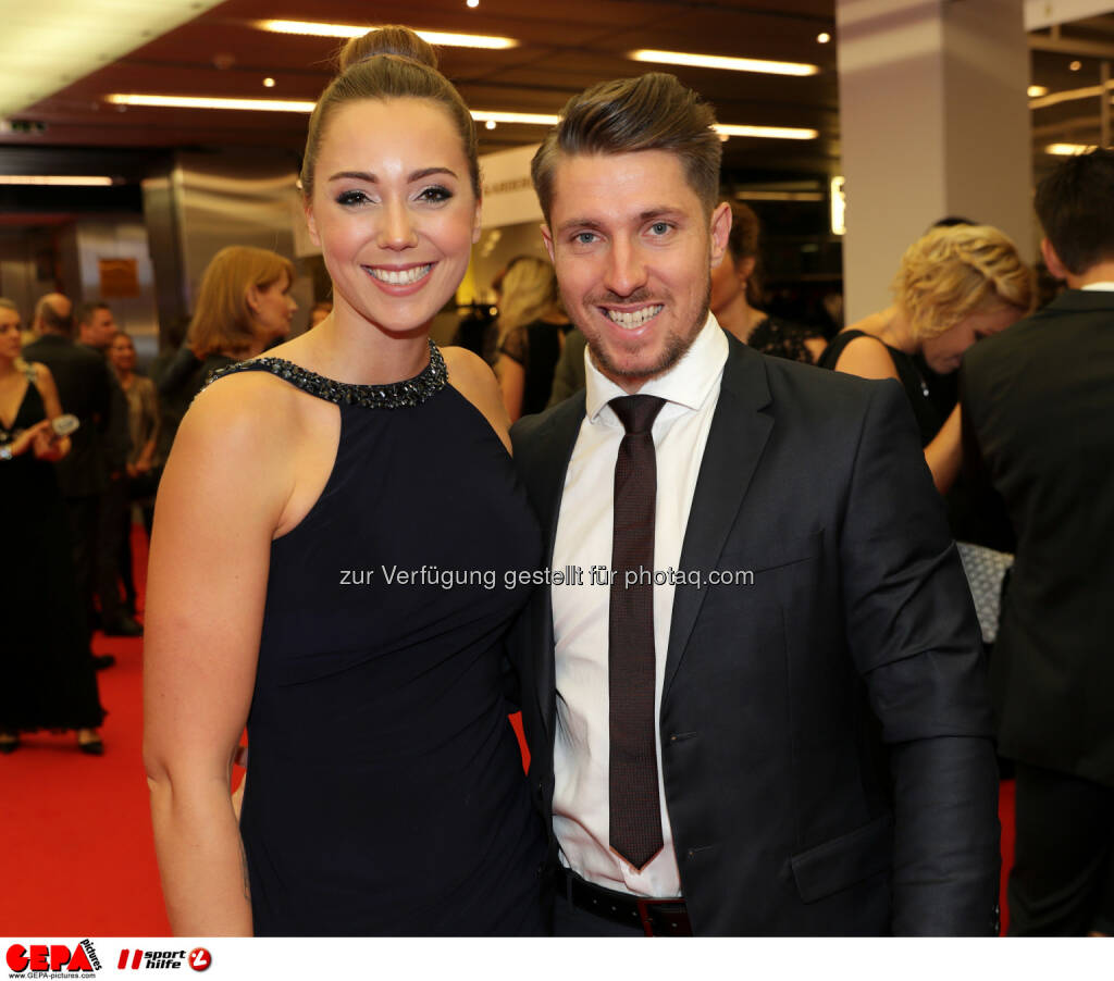 Marcel Hirscher (AUT) and Laura Photo: GEPA pictures/ Walter Luger (28.10.2016) 