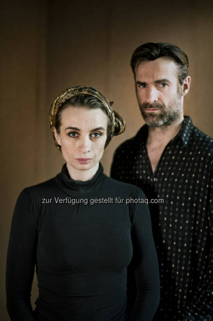 Signa und Arthur Köstler, für Wir Hunde/Us Dogs mit dem Spezialpreis ausgezeichnet: Volkstheater Wien: Volkstheater gratuliert seinen Nestroy-Preisträger/innen (C) Erich Goldmann, © Aussendung (08.11.2016) 