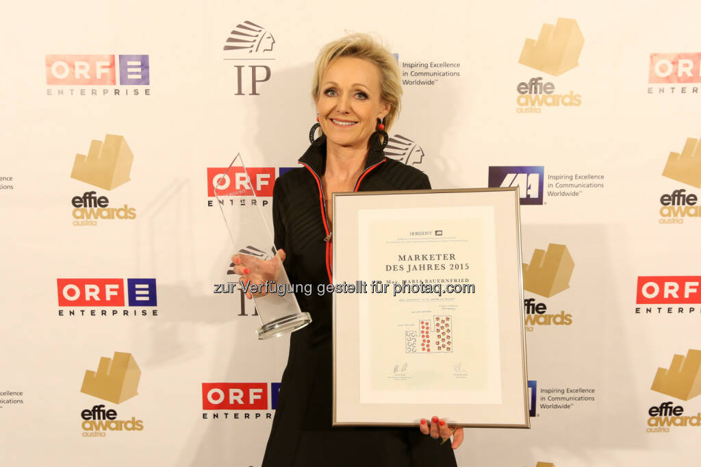 Marketerin des Jahres Maria Bauernfried, Kelly - Bereits zum 32. Mal wurden die effizientesten Kampagnen mit einem der begehrten  Effie-Awards des Austrian Chapters der International Advertising Association (IAA) im Rahmen der Effie Award-Gala ausgezeichnet (Bild: Katharina Schiffl), © Aussendung (09.11.2016) 