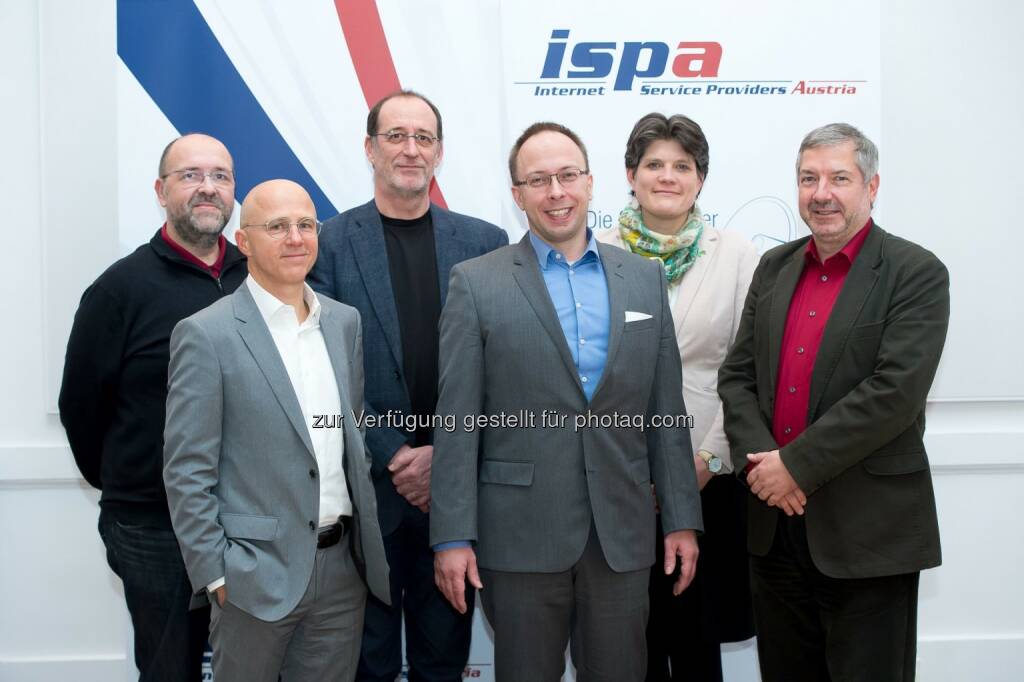 Peter Oskar Miller, Andreas Koman, Martin Prager, Harald Kapper, Natalie Ségur-Cabanac, Christian Panigl; nicht im Bild: Georg Chytil, Kurt Einzinger, Nikolaus Futter: Ispa Internet Service Providers Austria: Wechsel im Ispa Vorstand (C) Ispa/APA-Fotoservice/Hörmandinger, © Aussender (15.11.2016) 