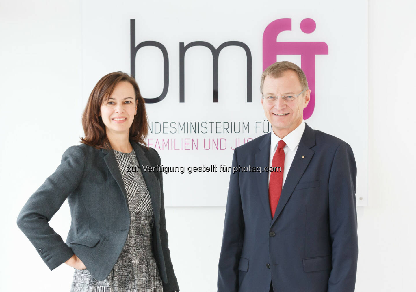 Bundesministerin Sophie Karmasin - Bundesministerium für Familien und Jugend: Der Bildungskompass kommt: Pilotphase ab Herbst 2017 in Oberösterreich fixiert (Foto: Phillip Lichtenegger)