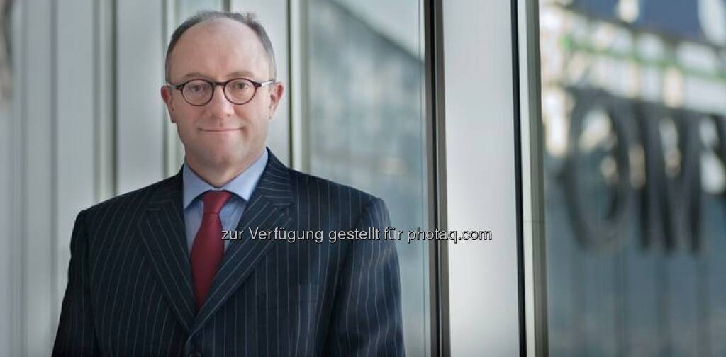 David C. Davies, Vorstand OMV (6. Mai) - finanzmarktfoto.at wünscht alles Gute! , © entweder mit freundlicher Genehmigung der Geburtstagskinder von Facebook oder von den jeweils offiziellen Websites  (06.05.2013) 