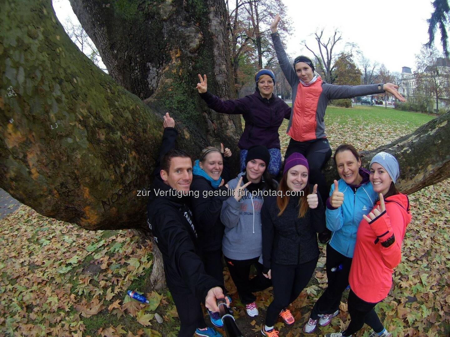 Werner Schrittwieser und die Teilnehmerinnen des Lauftechniktrainings in Krems