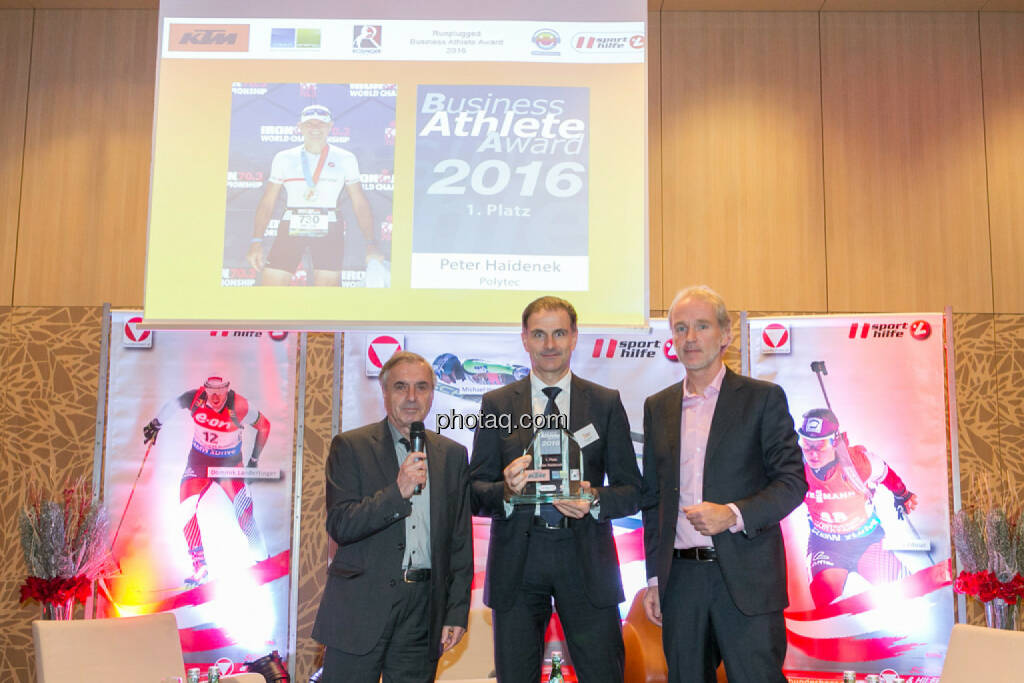 Hans Huber, Peter Haidenek (Polytec, Sieger Business Athlete Award 2016), Christian Drastil (BSN), © Martina Draper/photaq (06.12.2016) 
