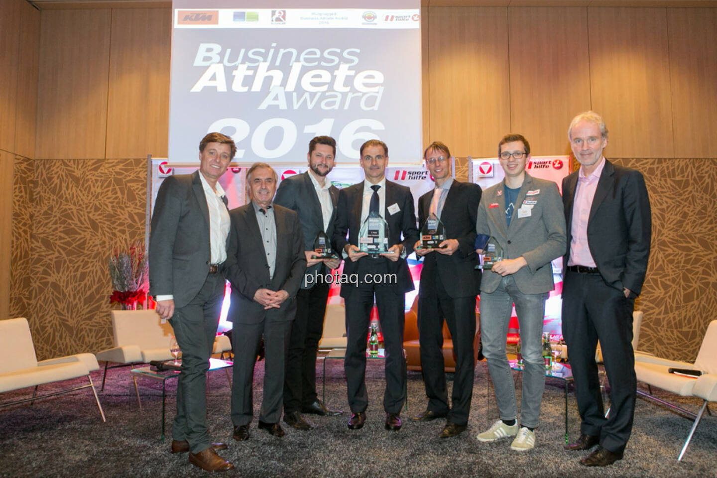 Harald Bauer (Österreichische Sporthilfe), Hans Huber, Damian Izdebski (techbold technology group, 3. Platz Business Athlete Award 2016, Peter Haidenek (Polytec, Sieger Business Athlete Award 2016), Rolf Majcen (FTC, 2. Platz Business Athlete Award 2016), Günther Matzinger (Rookie of the Year), Christian Drastil (BSN)