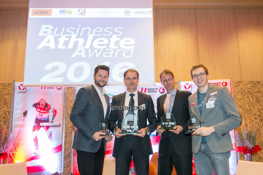 Damian Izdebski (techbold technology group, 3. Platz Business Athlete Award 2016, Peter Haidenek (Polytec, Sieger Business Athlete Award 2016), Rolf Majcen (FTC, 2. Platz Business Athlete Award 2016), Günther Matzinger (Rookie of the Year), © Martina Draper/photaq (06.12.2016) 