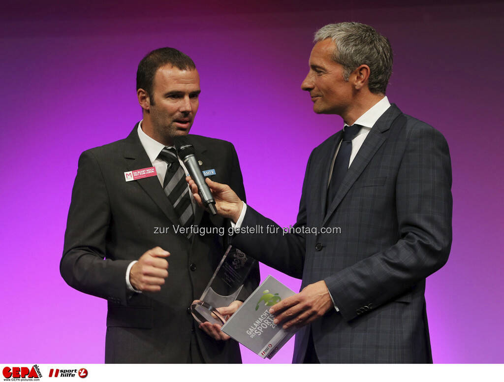 Mario Haas (SK Sturm Graz) und Moderator Rainer Pariasek, Foto: GEPA pictures/ Markus Oberlaender (08.05.2013) 