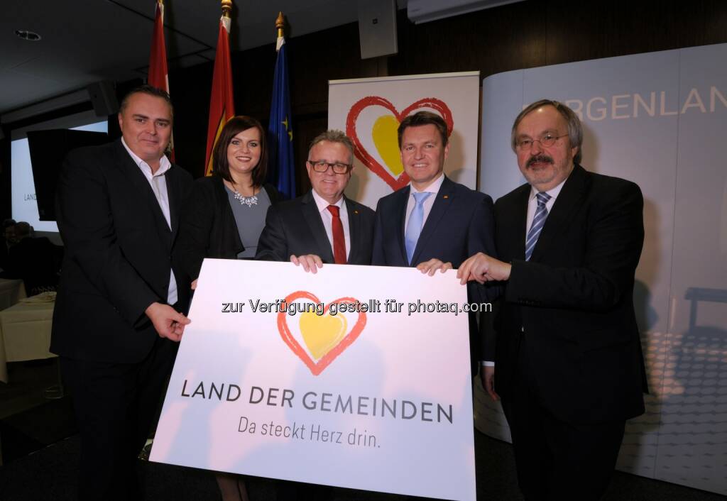 Hans Peter Doskozil, Astrid Eisenkopf, Hans Niessl, Erich Trummer, Franz-Reinhard Habbel  - Amt der Burgenländischen Landesregierung: Grundsatzerklärung des burgenländischen Landeshauptmannes (Fotocredit: Land Burgenland), © Aussender (10.01.2017) 