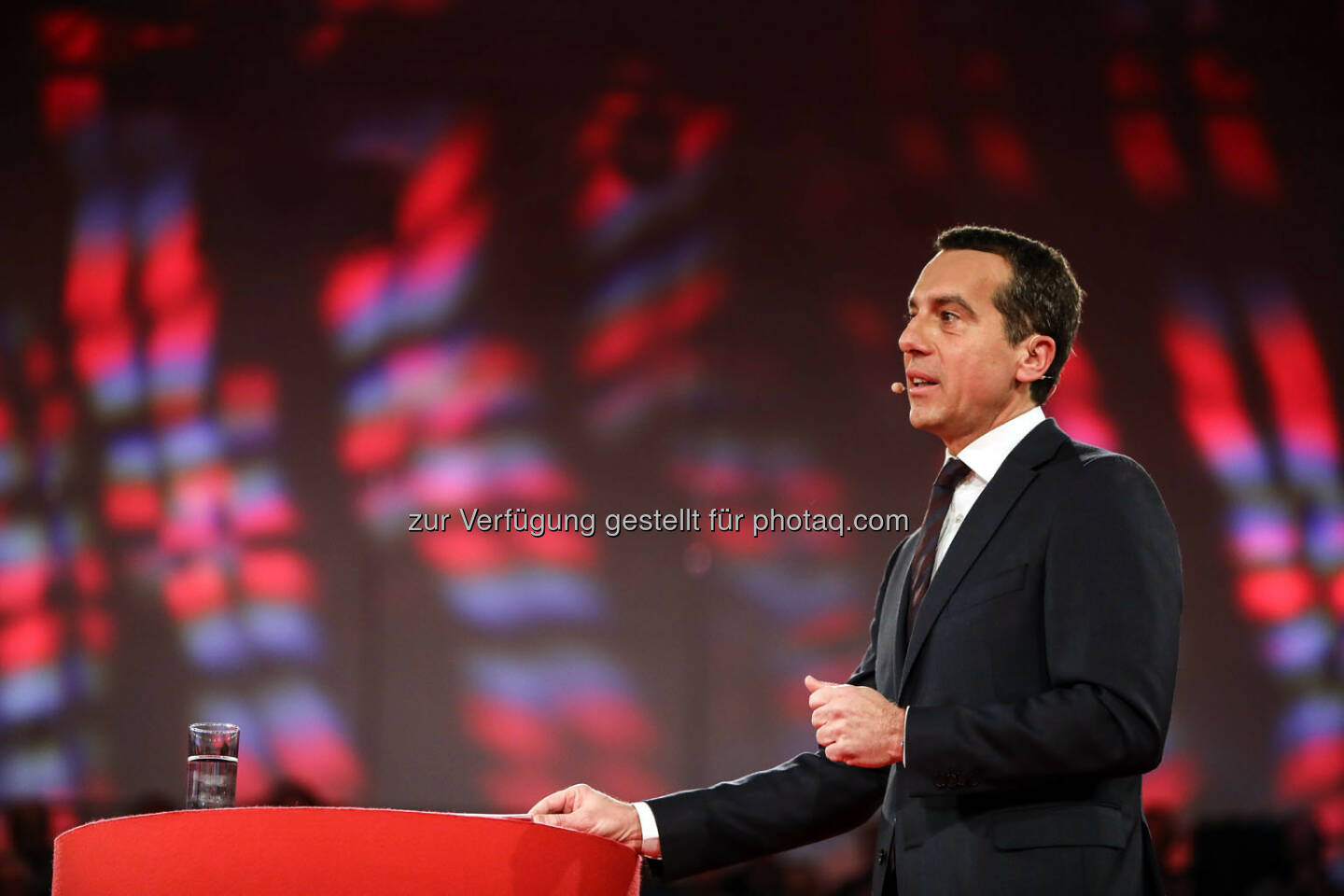 Rede von Christian Kern (SPÖ) in der Messehalle in Wels (Bild: SPÖ)