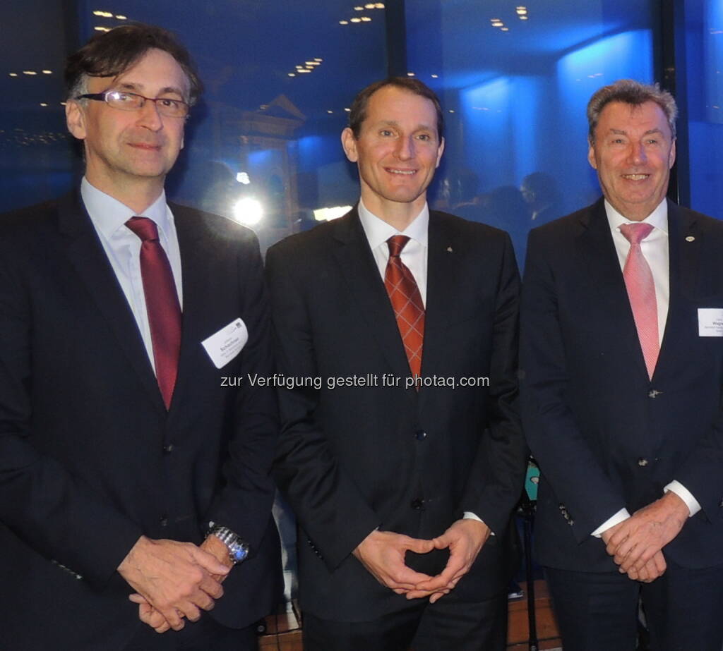 Johann Schachner (Atos), Stefan Dörfler (Erste Bank) sowie Viktor Wagner (Reiwag)  - Wirtschaftsforum der Führungskräfte: Neujahrsempfang über den Dächern von Wien (Bild: A. Raab/WdF), © Aussender (23.01.2017) 