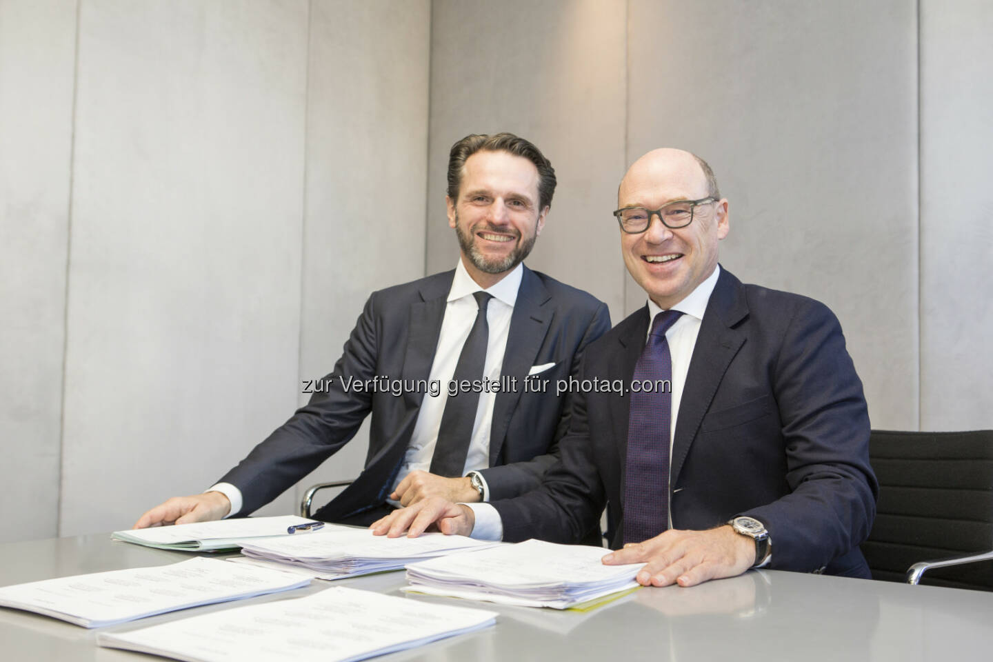 Michael Kleiter und Christian Harisch - Aon Risk Solutions Austria: Aon schließt die Übernahme der VERO-Gruppe erfolgreich ab und wird zum stärksten Risiko- und Versicherungsberater in Österreich (Fotocredit: Marlene Fröhlich | Lux und Lumen)