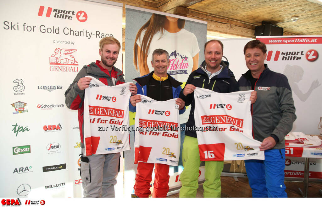 Ski for Gold Charity Race. Image shows Philipp Walcher, Gottlieb Stocker, Mathias Schattleitner and managing director Harald Bauer (Sporthilfe). Photo: GEPA pictures/ Harald Steiner (26.01.2017) 