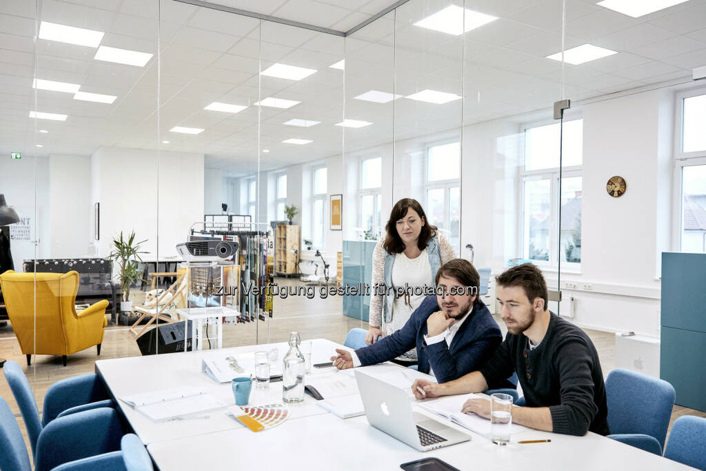 Eva Kaufmann, Sebastian Streibel, Roman Gebath (Studio ideenladen) Studio ideenladen: Studio ideenladen gewinnt Gesamtetat der Therme Laa. (C) ideenladen, © Aussendung (08.02.2017) 