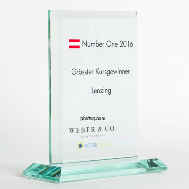 Number One Awards 2016 - Grösster Kursgewinner Lenzing, © photaq/Martina Draper (13.02.2017) 