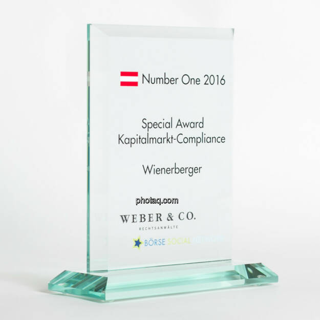 Number One Awards 2016 - Special Award Kapitalmarkt-Compliance Wienerberger, © photaq/Martina Draper (13.02.2017) 