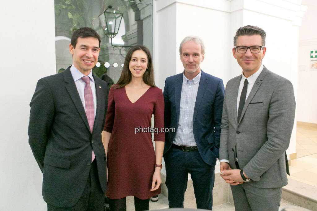 4x-Ex-Erste Group: Michael Oplustil (Uniqa), Linda Michalech (Sberbank), Christian Drastil (BSN), Bosko Skoko, © Martina Draper/photaq (16.02.2017) 