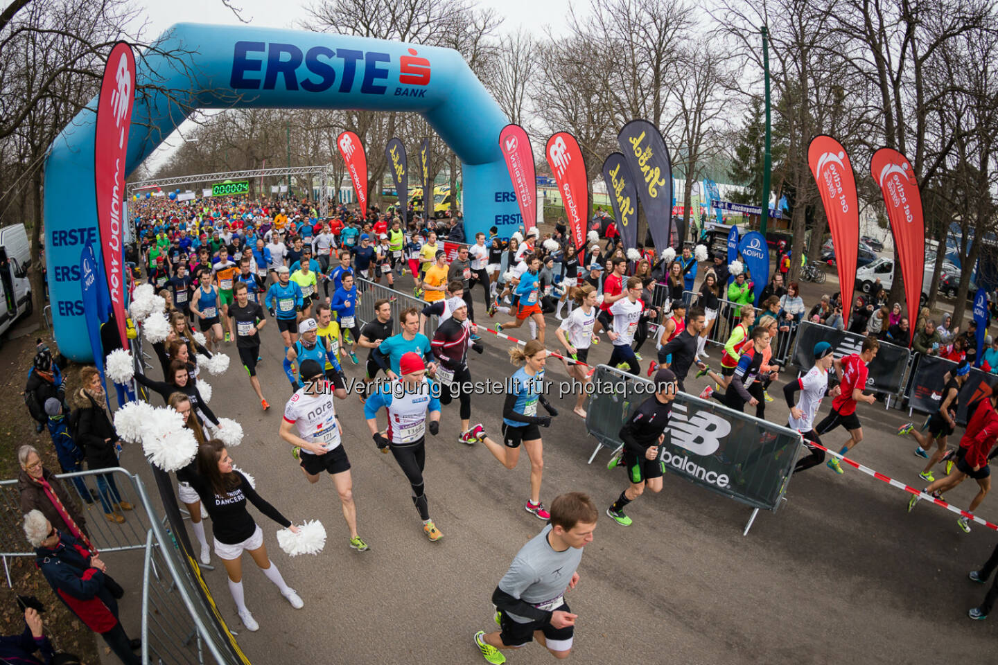 Start zu Laufen hilft - Österreichs Laufopening - Laufen hilft GmbH: Laufen hilft - Österreichs Laufopening am 5. März 2017 (Fotocredit: laufenhilft.at/Dominik Kiss)