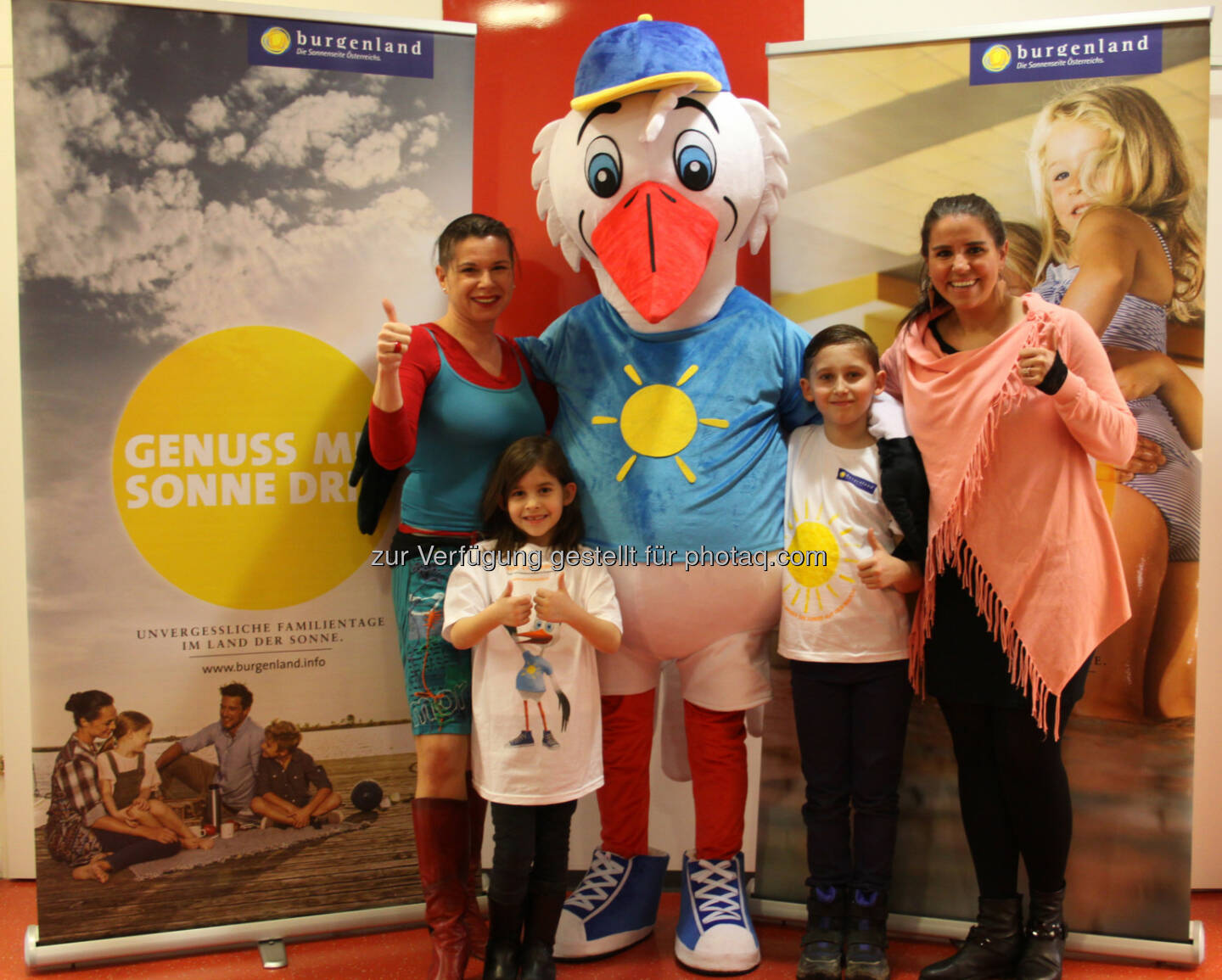Burgenland Tourismus: Best for Family Burgenland: Höhenflug mit Maskottchen Ottokar Storch (Fotocredit: Burgenland Tourismius)