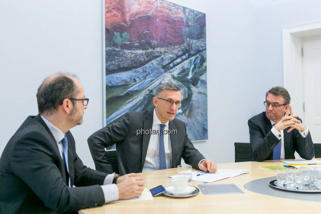 Paul Severin (Erste Asset Management, ÖVFA), Robert Ottel (voestalpine, Aktienforum), Harald Hagenauer (Österreichische Post, C.I.R.A.), © Martina Draper/photaq (03.03.2017) 