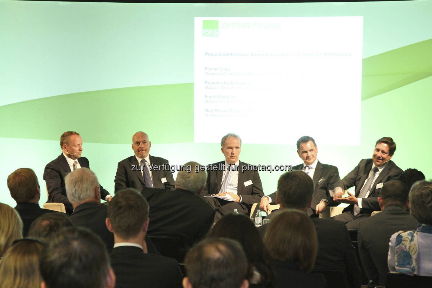 Roundtable: Frank Weingarts (UniCredit), Rupertus Rothenhäuser (Börse Stuttgart), Christian Drastil, Ronald Zilavec (Bankhaus Spängler), Florian Claus (Scoach)
