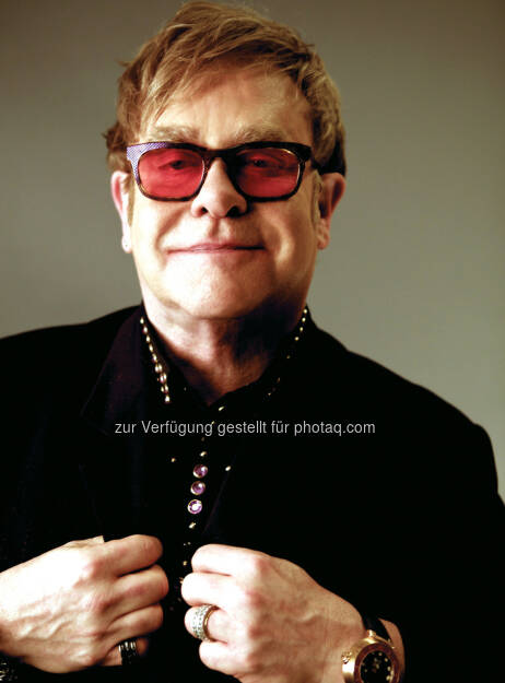 Pop Giganten: Elton John: Am 25. März feiert der Weltstar seinen 70. Geburtstag. Sendetermin: Dienstag, 28.03.2017 um 22:15 Uhr bei RTL II. - RTL II: Am 28. März bei RTL II: Pop Giganten: Elton John (Fotocredit: RTL II), © Aussendung (23.03.2017) 