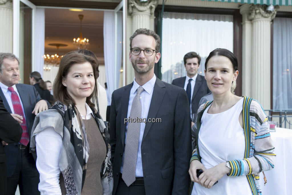 Simone Korbelius (Immofinanz), Daniel Folian (Warimpex), Bettina Schragl (Immofinanz), © finanzmarktfoto/Martina Draper (15.05.2013) 