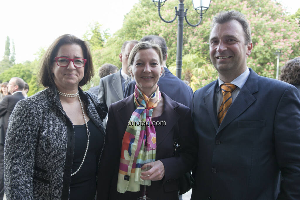 Judit Helenyi (Flughafen Wien), Doris Gstatter (Scholdan), Bernhard Pieb (Pioneer Investments Austria), © finanzmarktfoto/Martina Draper (15.05.2013) 