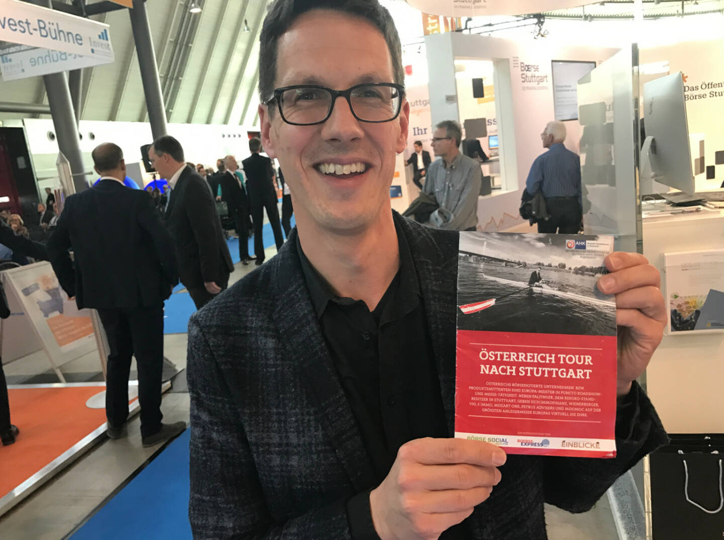 Christian Scheid mit dem Mini-  http://www.boerse-social.com/magazine , beigelegt bei http://markteinblicke.de #invest2017