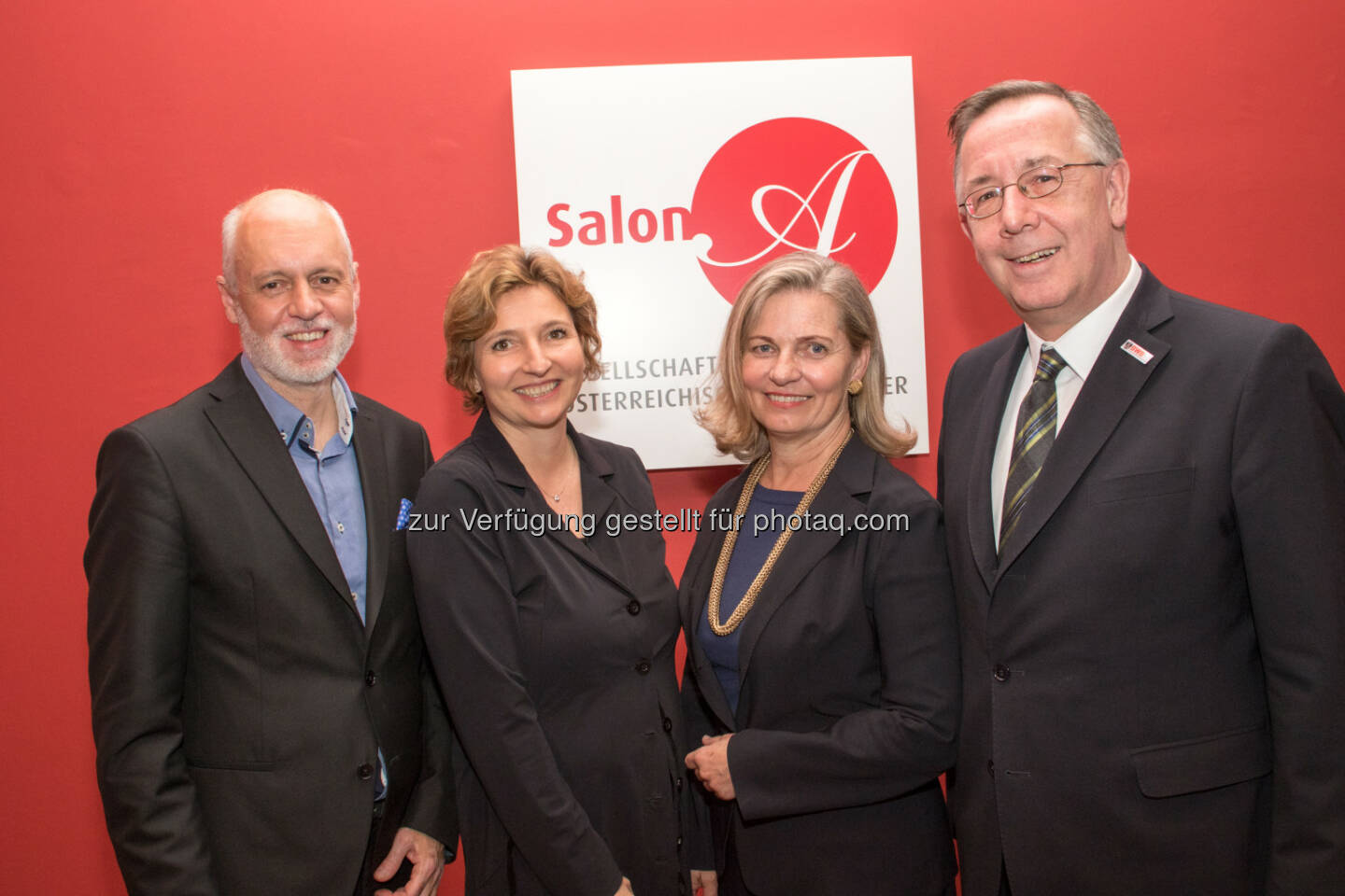 Dr. Gerald Bachinger (Sprecher der Patientenanwälte), Mag. pharm. Corinna Prinz-Stremitzer (Salon A-Obfrau Stv.), Mag. pharm. Dr. Ulrike Mursch-Edlmayr (Salon A-Obfrau), Dr. Theodor Thanner (Generaldirektor der Bundeswettbewerbsbehörde) - Salon A - Gesellschaft der österreichischen Apotheker: Salon A: Wettbewerb? Ja, aber fair! (Fotocredit: Welldone/Schaller)