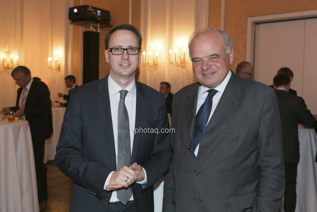 Stefan Maxian (RCB), Alfred Pasquali (Bank Gutmann), © finanzmarktfoto/Martina Draper (15.05.2013) 