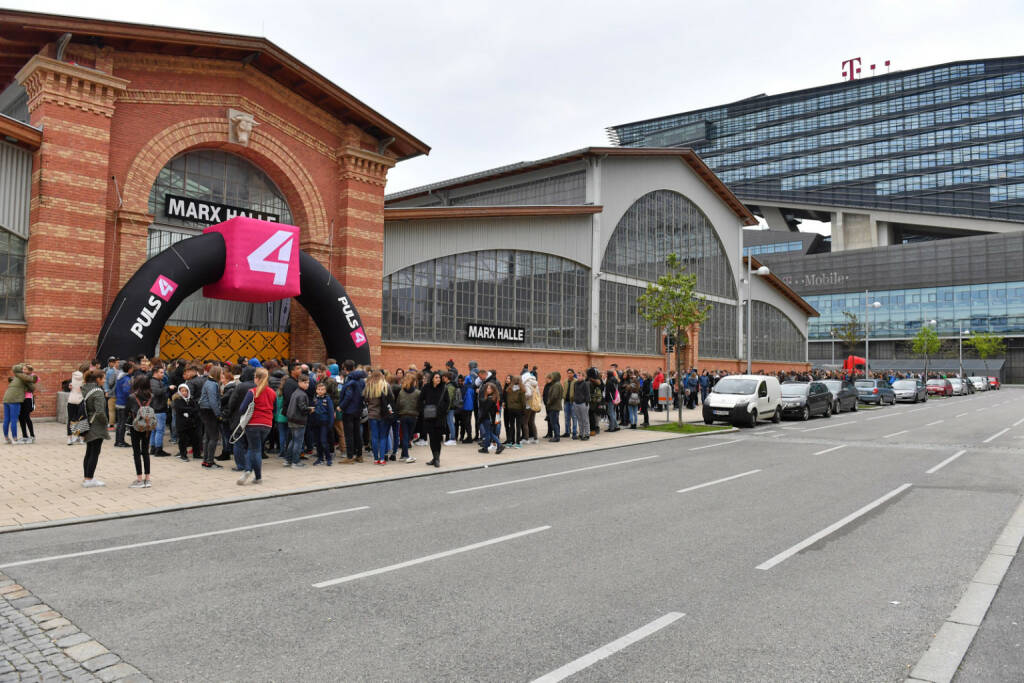 Ansturm auf die Marxhalle (Bild: Matthias Buchwald) (22.04.2017) 