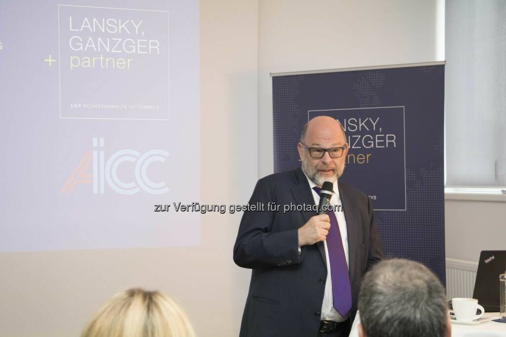 Gastgeber Gabriel Lansky beim Business Breakfast - Lansky, Ganzger & Partner Rechtsanwälte GmbH: AICC holt Anti-Terrorexperten nach Wien (Fotograf: Raphael Schwarz / Fotocredit: LGP), © Aussender (04.05.2017) 