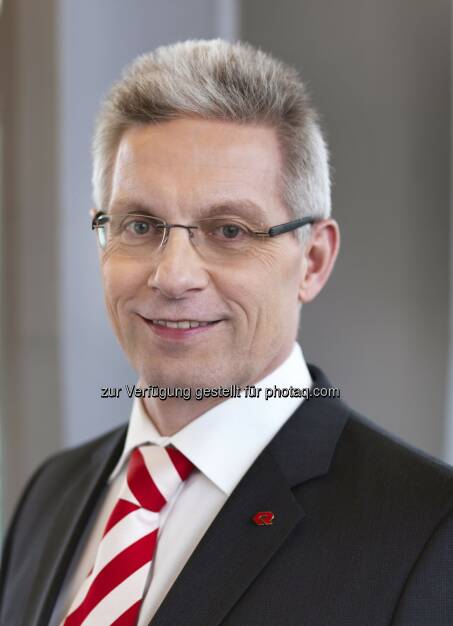 Aufsichtsrat und Vorstand danken Gottfried Brunbauer für die erfolgreiche Vorstandstätigkeit  (Fotocredit: Rosenbauer International AG), © Aussender (15.05.2017) 