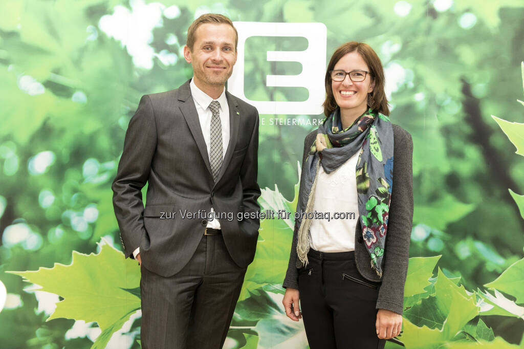 Sandra Maurer und Georg Wurzenberger sind für den Kunden-Dialog der Energie Steiermark verantwortlich - Energie Steiermark AG: Neue Leiterin des Kunden-Service in der Energie Steiermark (Fotograf: Edi Aldrian / Fotocredit: Energie Steiermark), © Aussender (19.05.2017) 