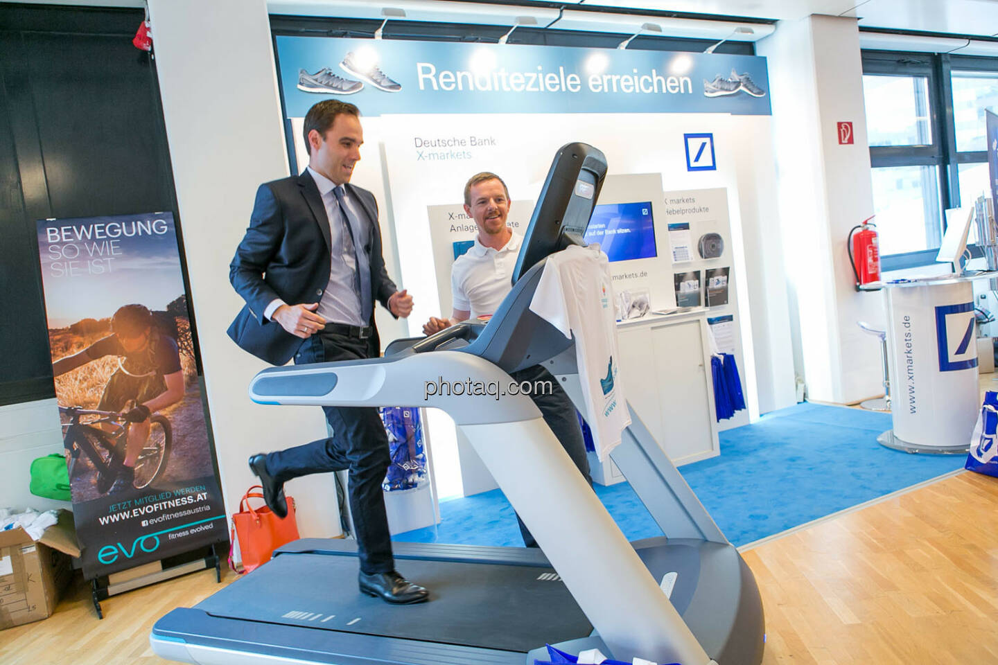 Philipp Arnold (RCB), Christian-Hendrik Knappe, Laufband https://evofitness.at , Deutsche Bank X-markets, Börsentag Wien, 20.5.2017